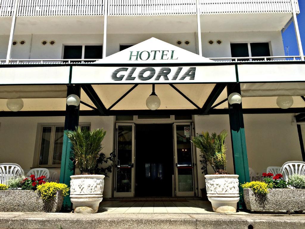 Hotel Gloria Lignano Sabbiadoro Exterior foto